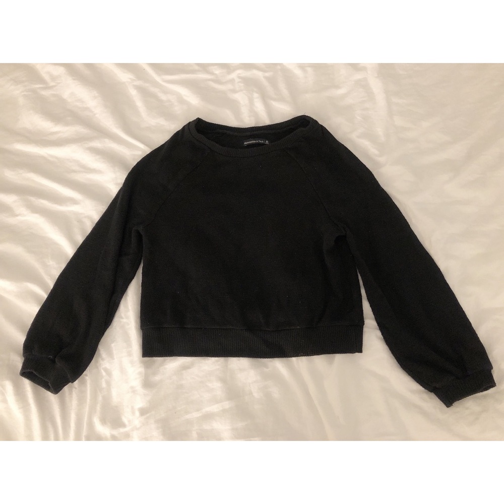 A&F Cropped Black Sweatshirt